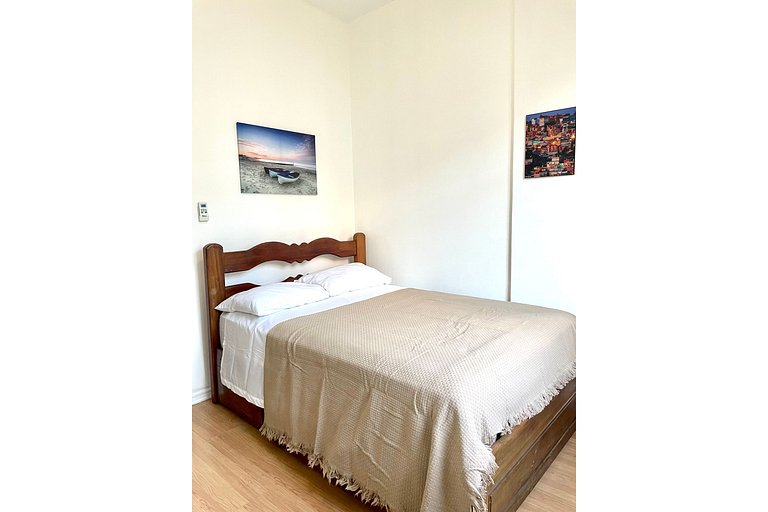 TIR19 #711 - Apartamento Vista Lateral ao Mar