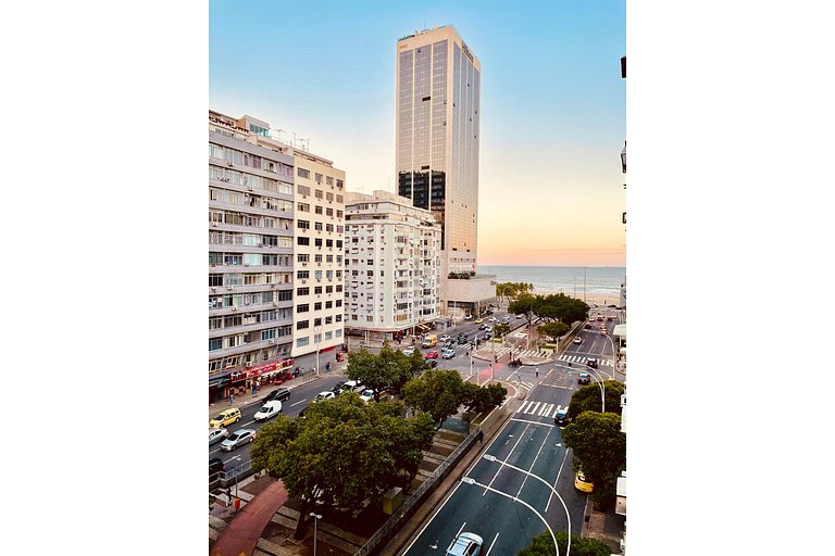 TIR19 #711 - Apartamento Vista Lateral ao Mar