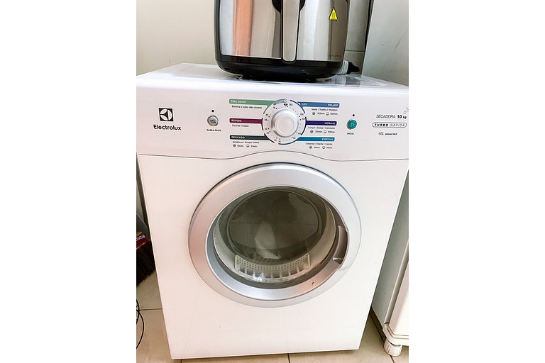 Garage - Washer and dryer - Full apartment - #803