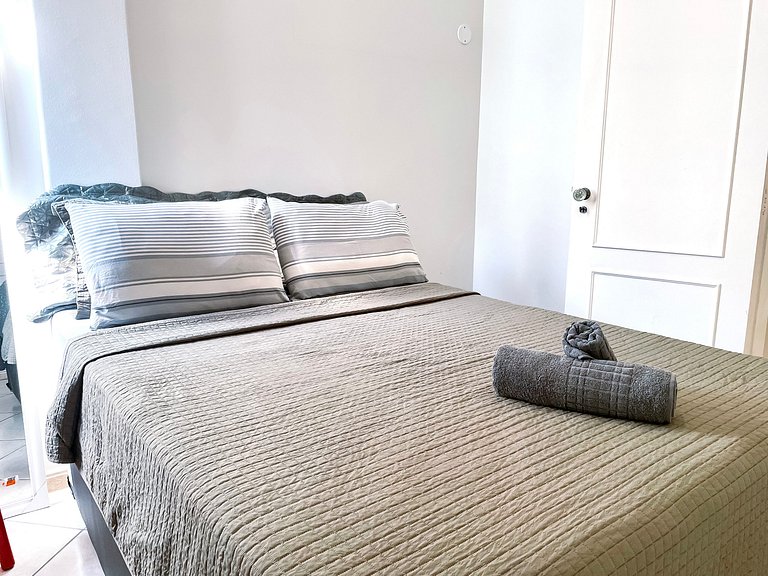 Garage - Washer and dryer - Full apartment - #803