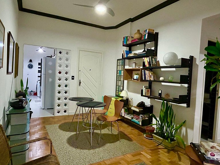TIR12 #304 - Lindo Sala e Quarto em Ipanema