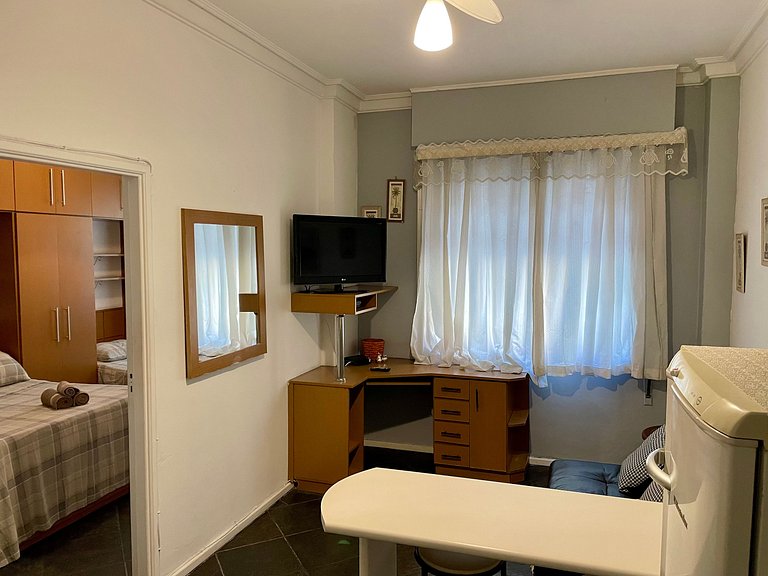 TIR15 #206 - Apartamento Quarto e Sala Próximo ao Mar com Má