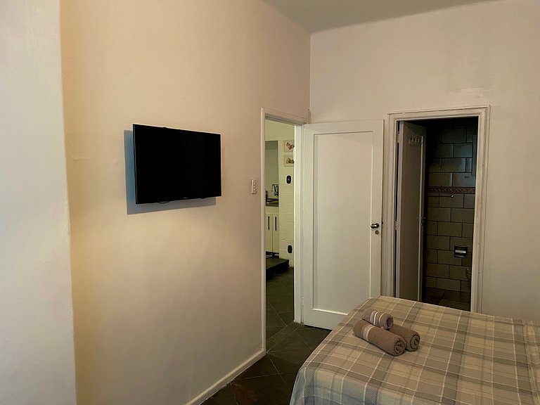 TIR15 #206 - Apartamento Quarto e Sala Próximo ao Mar com Má