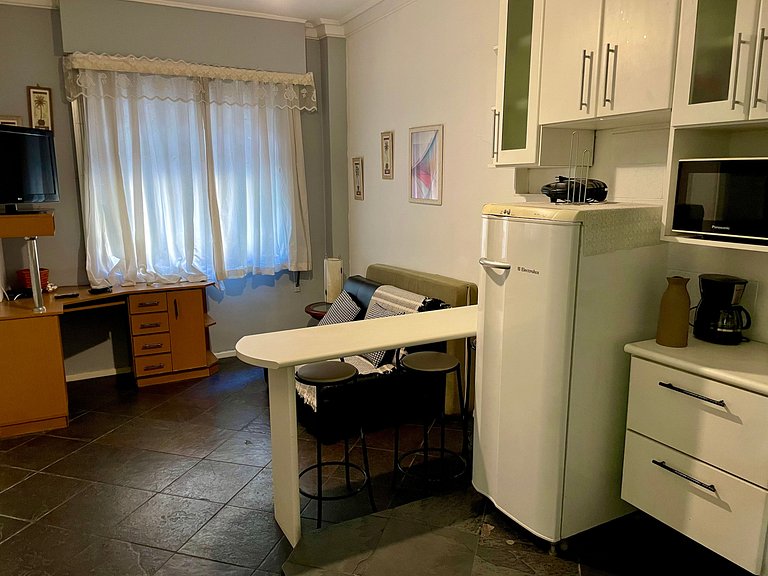 TIR15 #206 - Apartamento Quarto e Sala Próximo ao Mar com Má