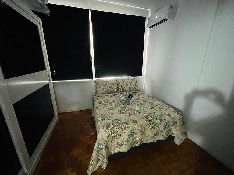 TIR9 #606 - Ótimo Sala e Quarto em Copacabana