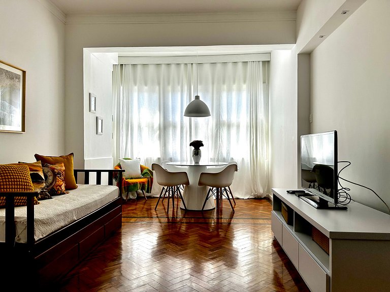 Atlantic Avenue, 2 bedrooms, Air Conditioning