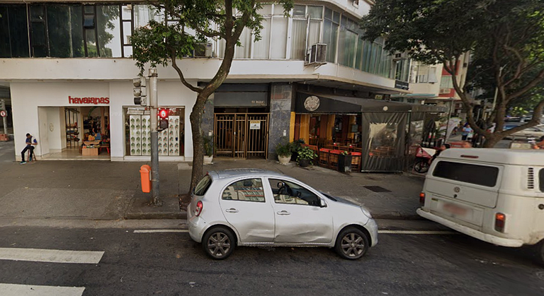 Copacabana - 1 quadra da praia - Reformado - 1006.