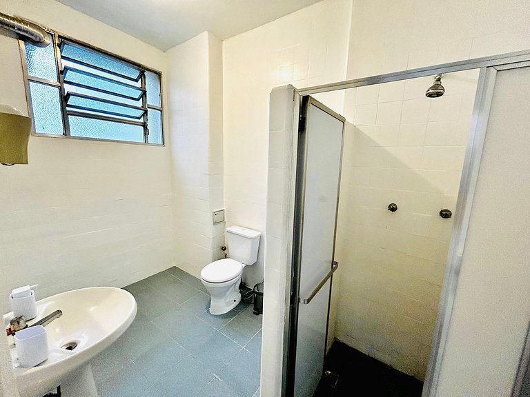 Atlantic Avenue, 2 bedrooms, Air Conditioning