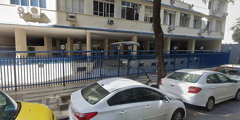 TIR32 #115- Soundproof window - Near the beach 50m