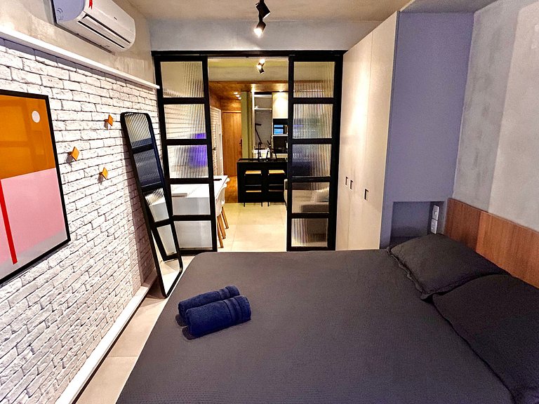 TIR32 #115- Soundproof window - Near the beach 50m