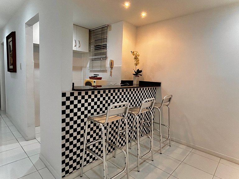 TIR33 #904 - Av. Atântica - Posto 5 - Fundos