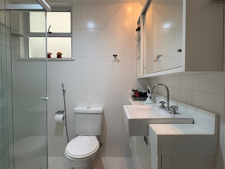 TIR07 #601 - 2 quartos c/ 1 suite e 2 garagens