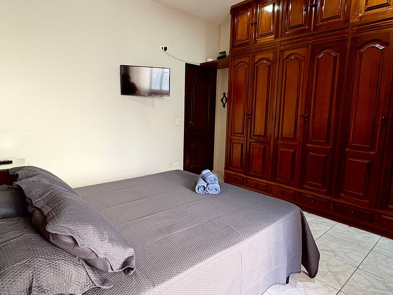 TIR34 #602 - 3qts - garagem - 3 min. praia (150m)