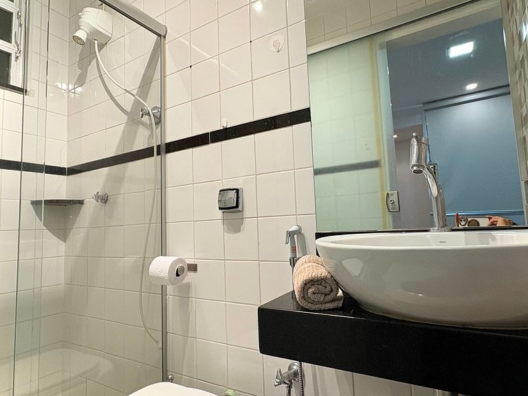 TIR18 #908 - Lindo Studio em Copacabana