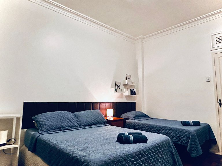 TIR08 #1003 - 50mts da praia, Rua Paula Freitas!