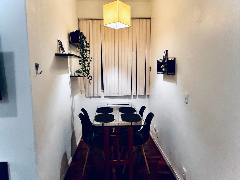 TIR08 #1003 - 50mts da praia, Rua Paula Freitas!