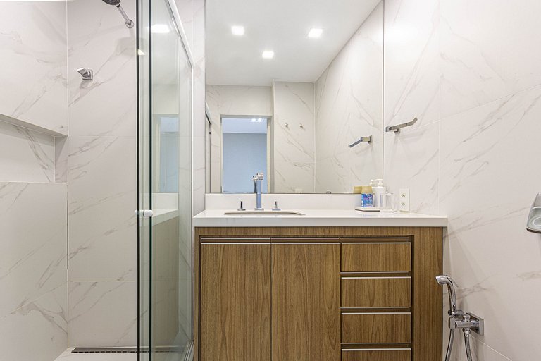 TIR38 #903 - Fully air-conditioned - 3 rooms