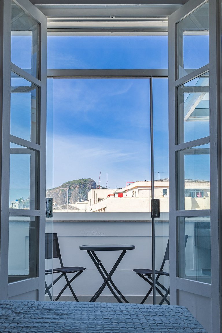 TIR36 #1104- Varanda c/ Vista Cristo e Lateral Mar