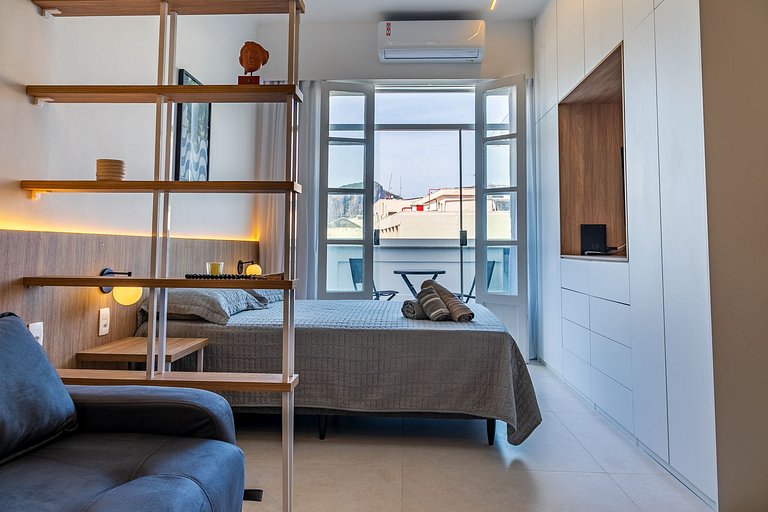 TIR36 #1104- Varanda c/ Vista Cristo e Lateral Mar