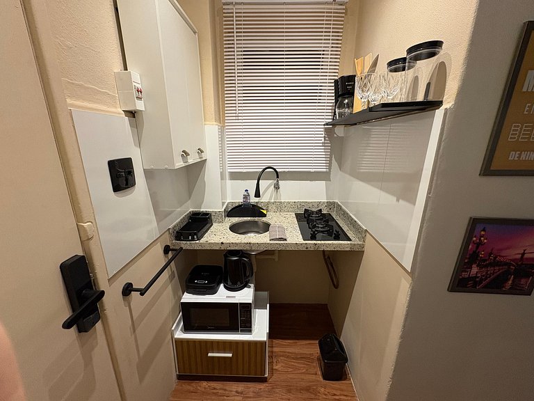 TIR37 #904 - Side View of the Beach